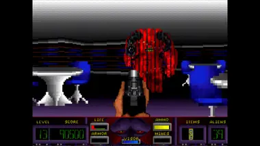 Corridor 7: Alien Invasion - .COM preview 3