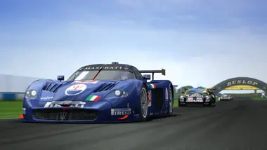 GTR 2: FIA GT Racing Game preview 5